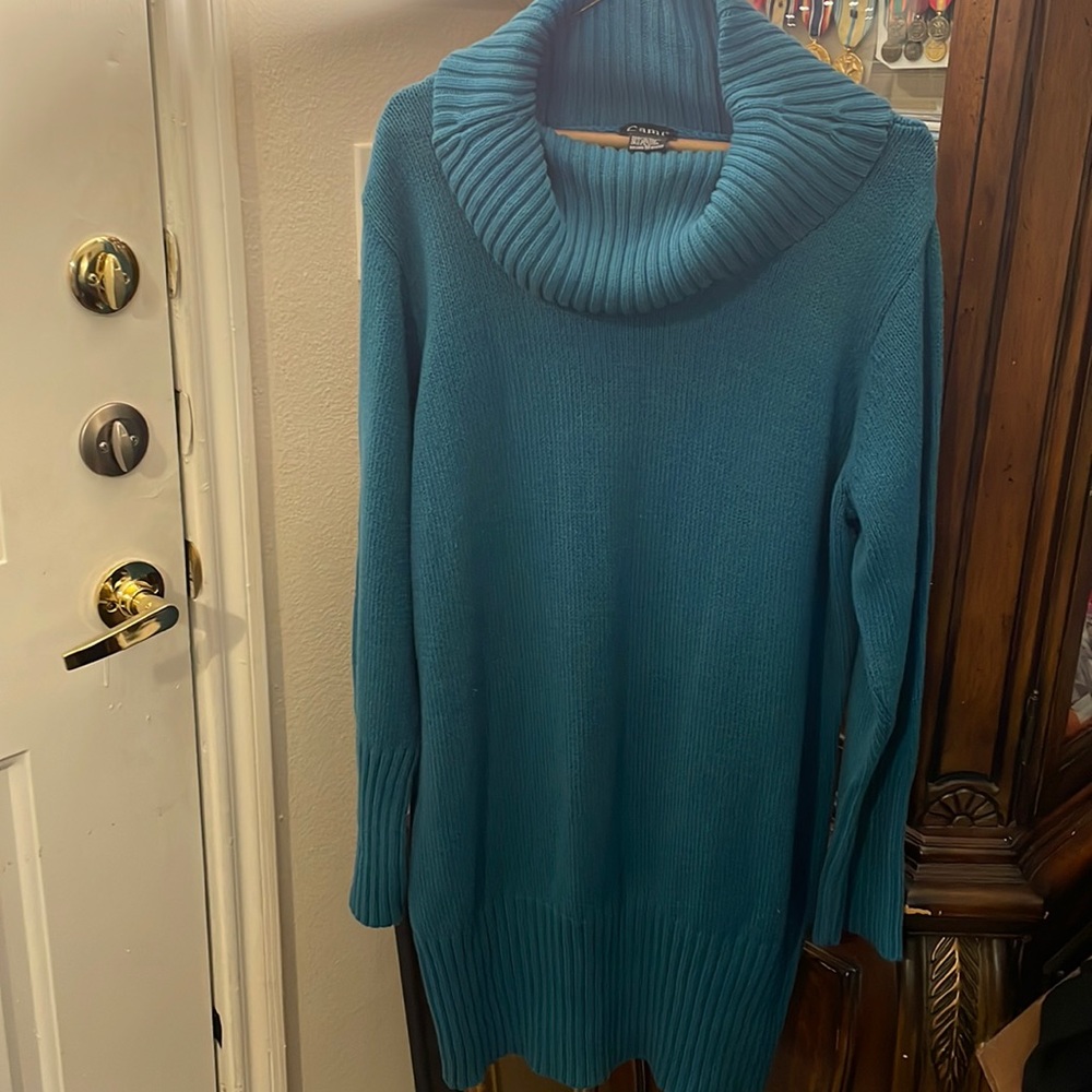 Sweater with Cowl neck Turquoise color